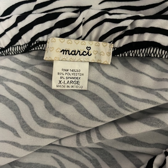 Zebra print small slit midi skirt - Picture 3 of 3